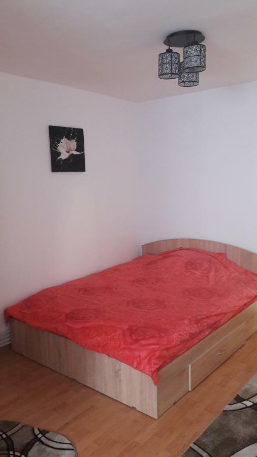 Melody Apartment Alba Iulia Eksteriør billede
