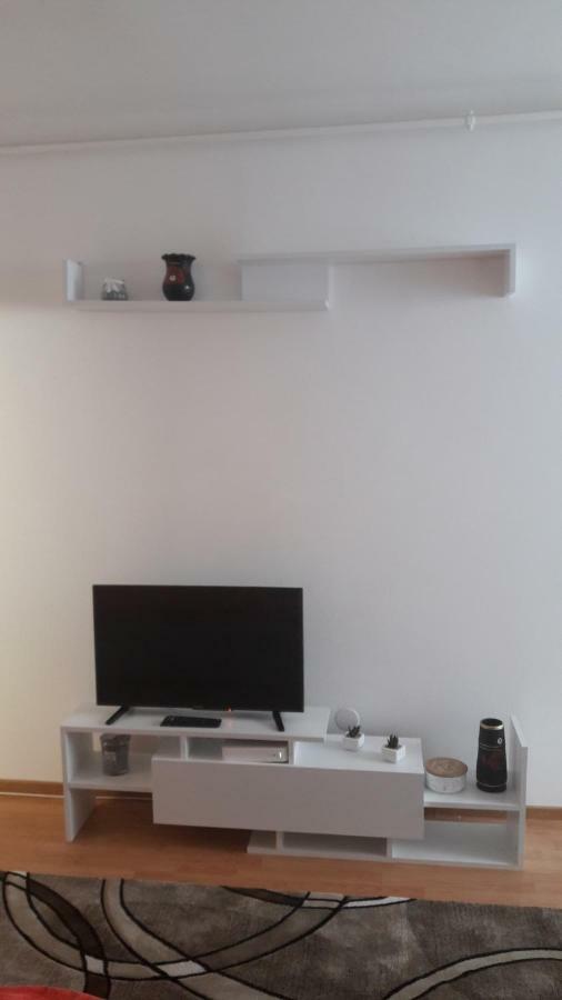 Melody Apartment Alba Iulia Eksteriør billede