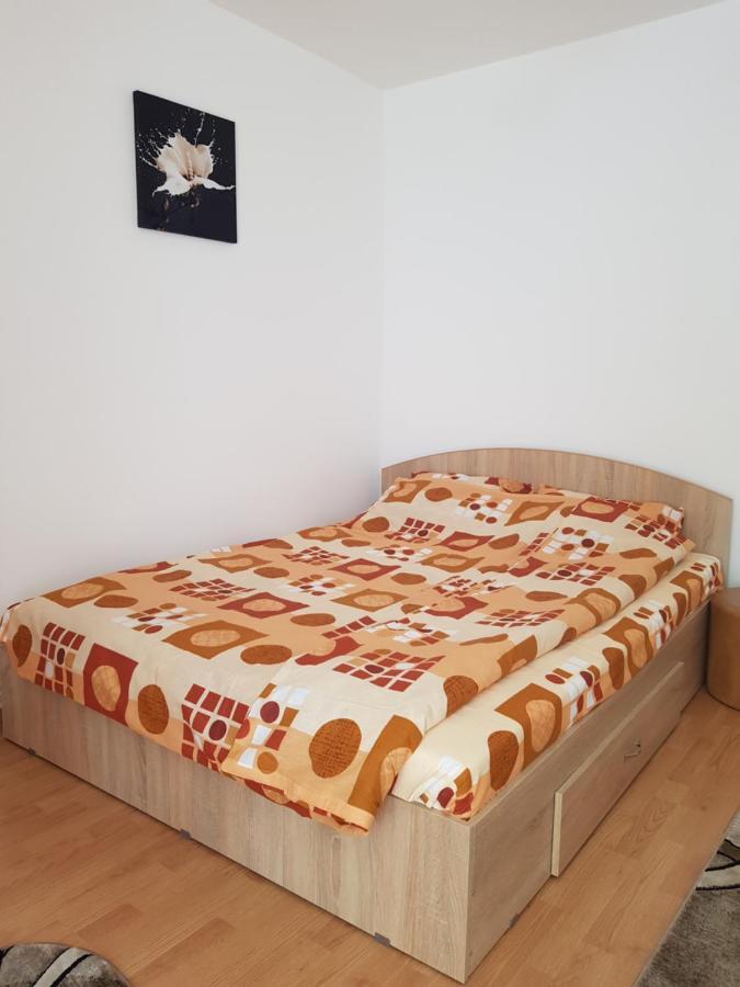 Melody Apartment Alba Iulia Eksteriør billede